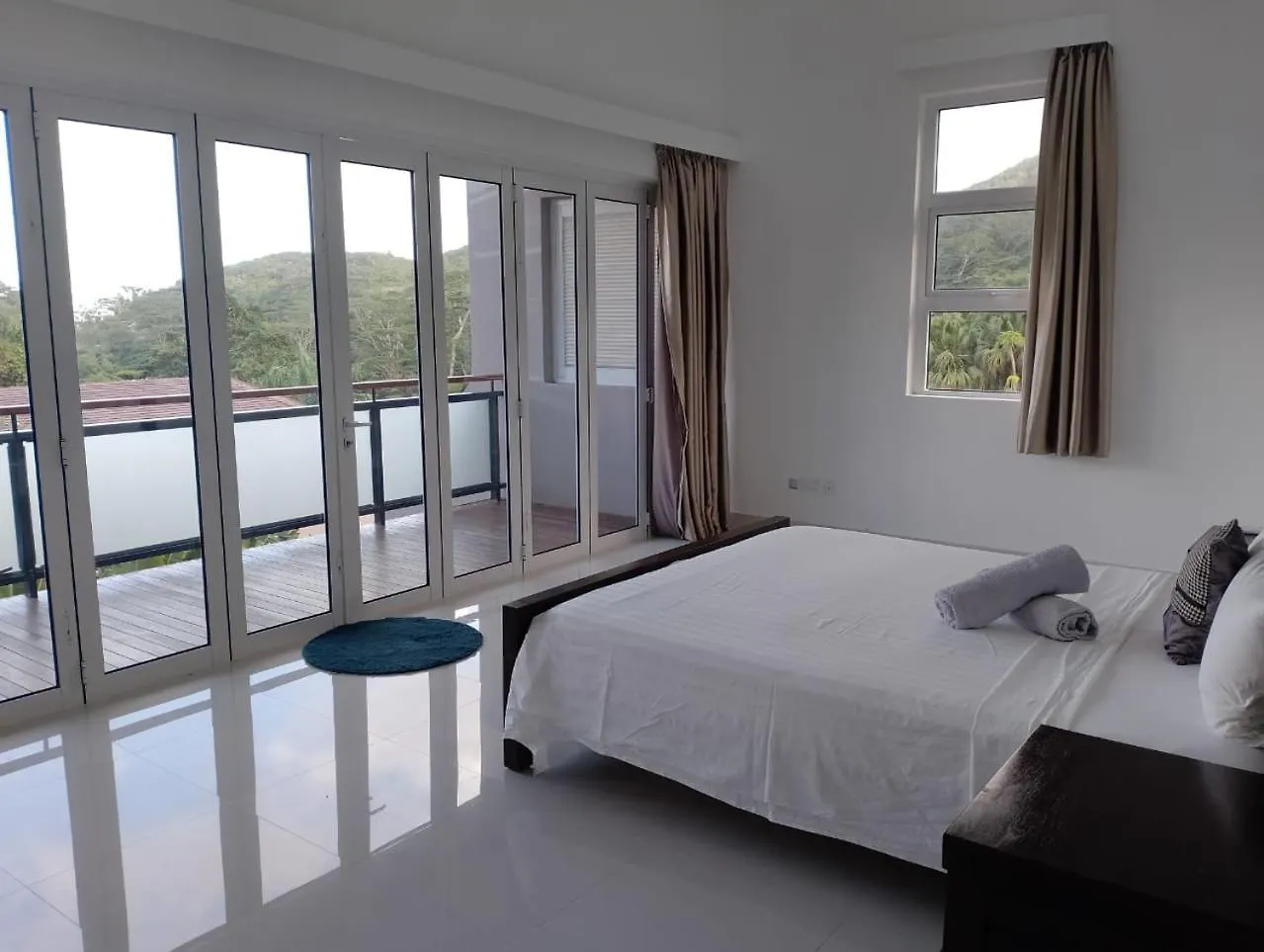 Luxury Vacation Villa In Seychelles By Cliffhanger Villas Misere 0*,